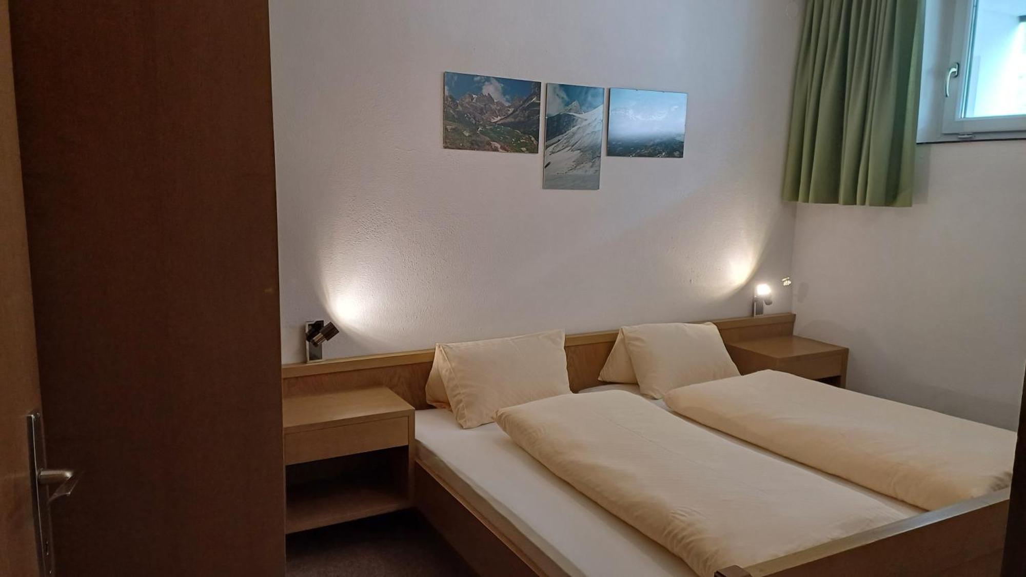 Apartment Verstancla Galtuer